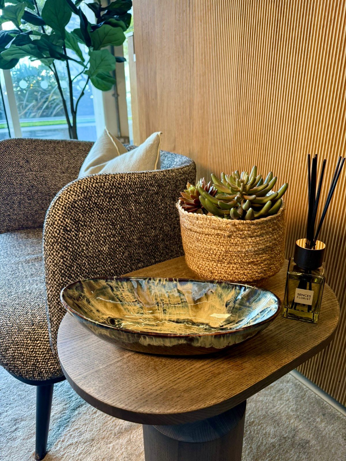 Oeaan Glazed Medium Bowl