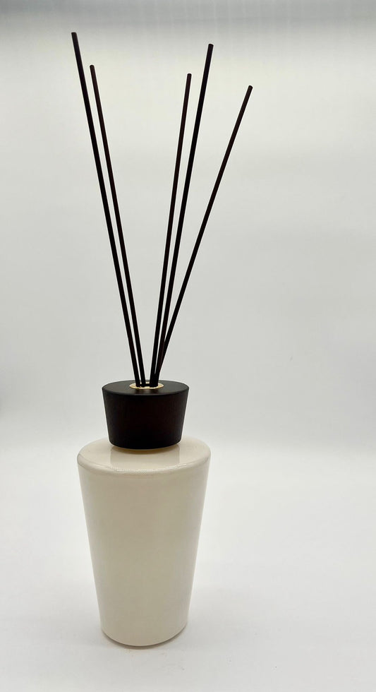 Saddle Reed Diffuser